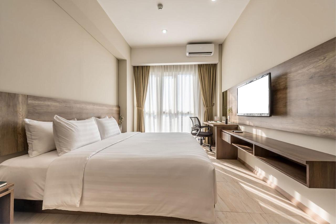 Grande Valore Hotel&Serviced-Apartment Cikarang Esterno foto