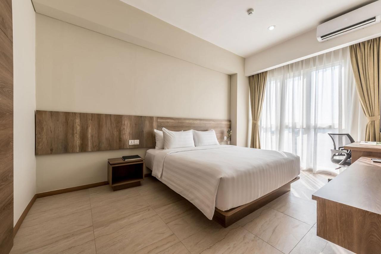 Grande Valore Hotel&Serviced-Apartment Cikarang Esterno foto